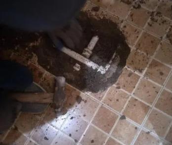 辰溪卫生间漏水维修公司为您分享下卫生间渗水如何处理及注意事项